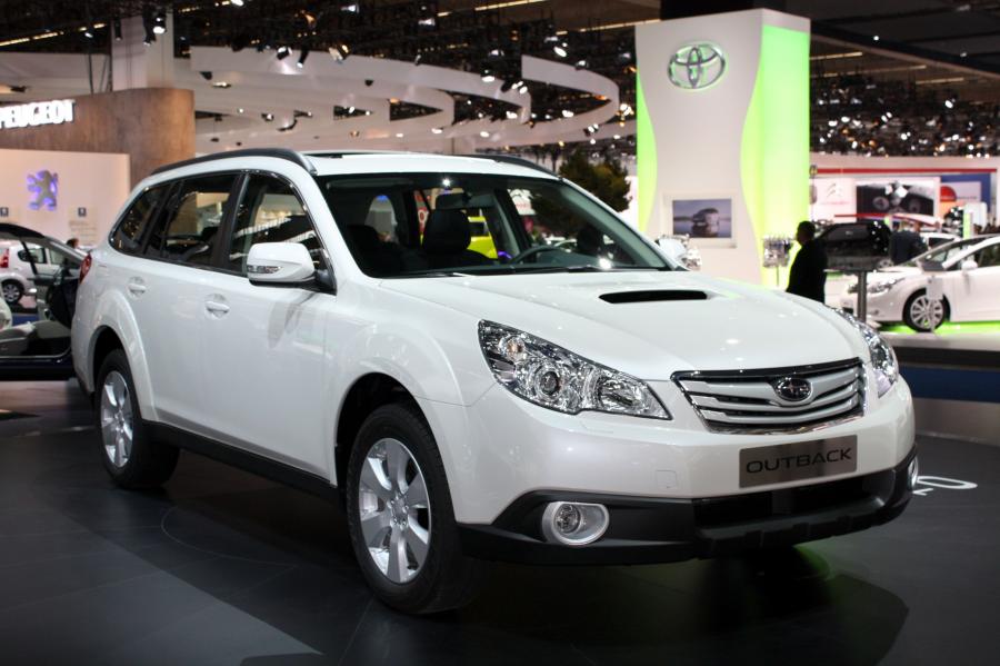  Subaru Outback 2010 года  (фото 10 из 79)